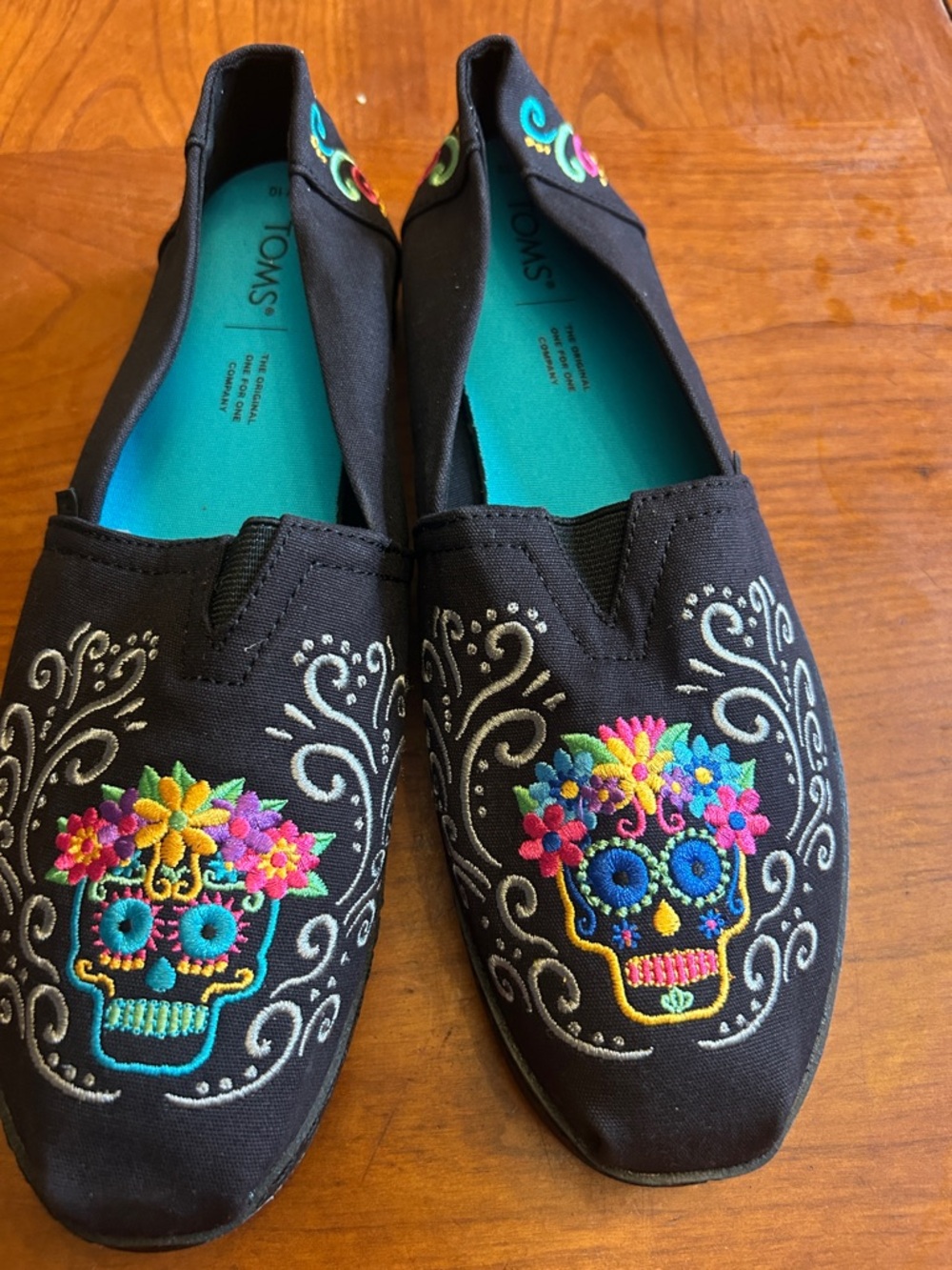 Toms Black Slip-On Flats with Colorful Sugar Skull Embroidery